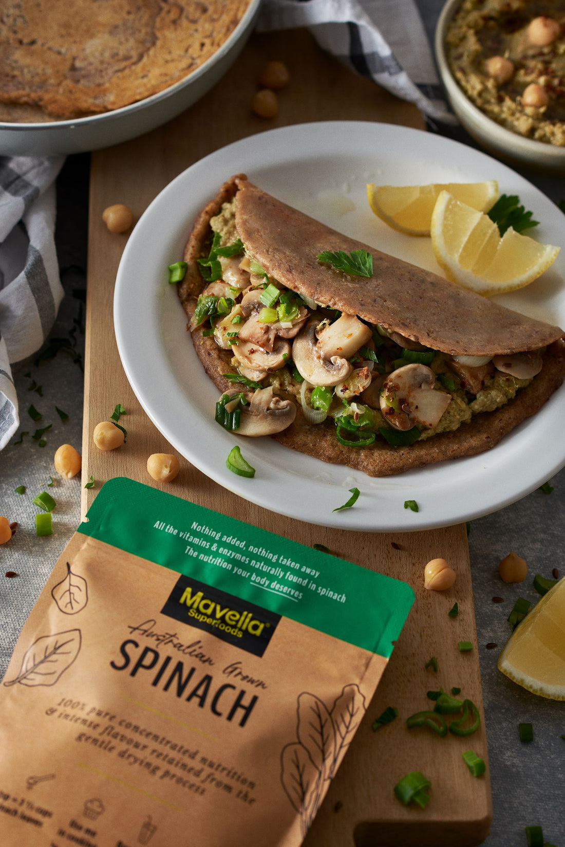 Hummus & mushrooms buckwheat crepes